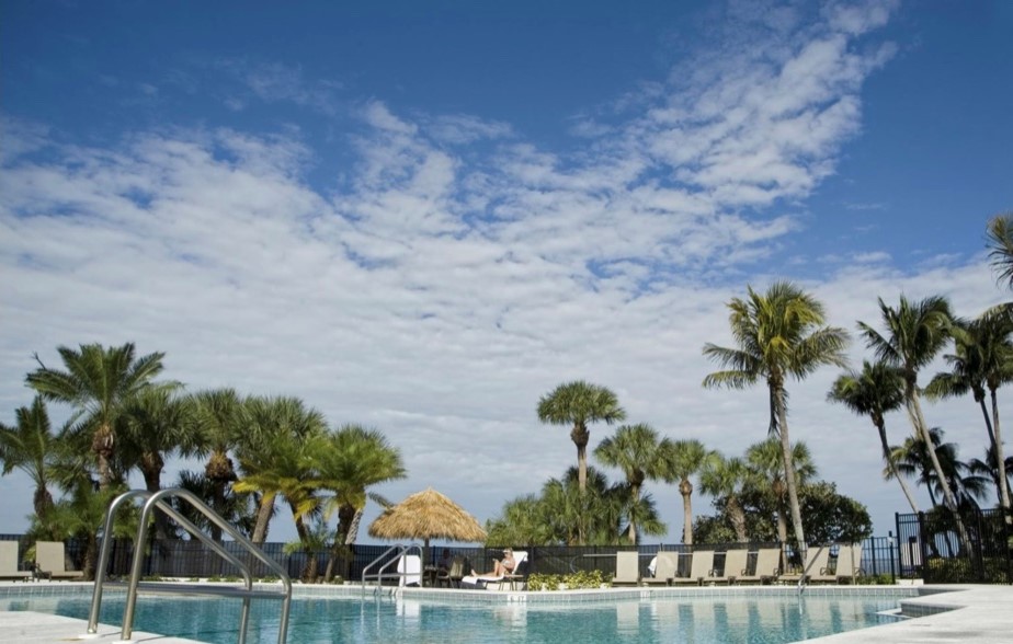 Sanibel Harbor Resort Condos
